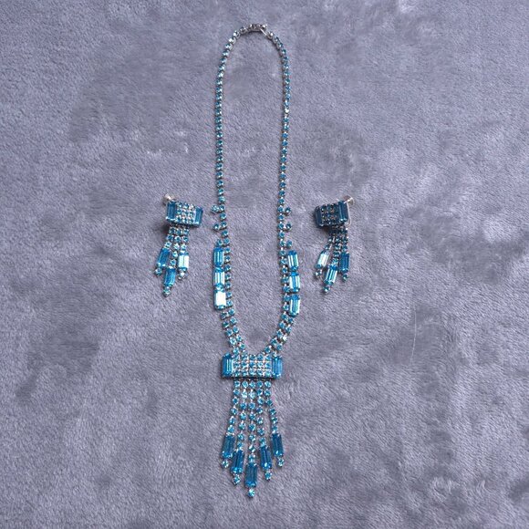Vintage Blue Rhinestone Necklace & Drop Screwback Earrings Set Dangle Teardrop - Picture 1 of 9